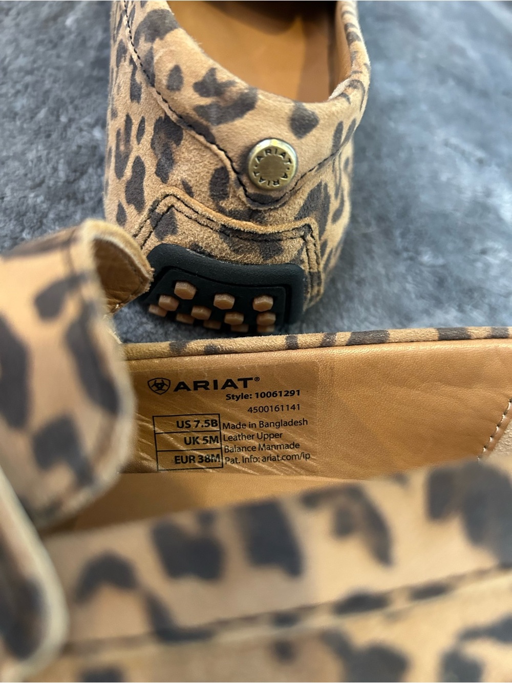 Ariat Leopard-Pattern Slip-On Loafer driving shoes mocs suede NWOT 7.5 - Picture 3 of 7